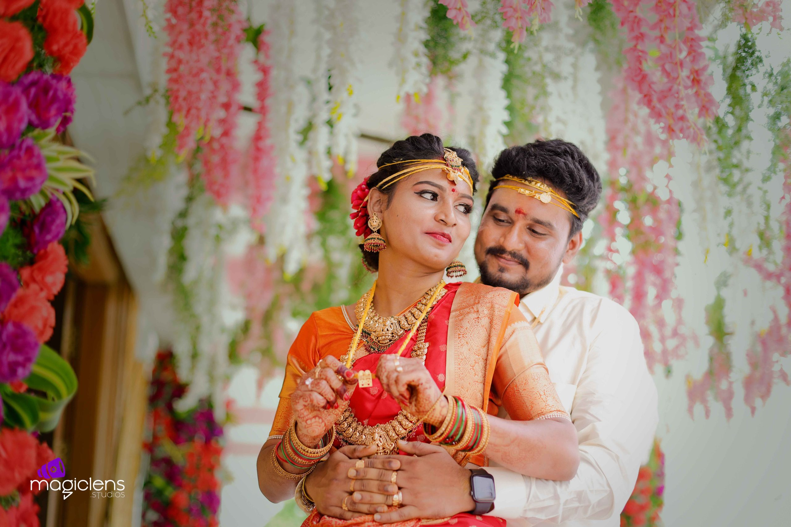Tamil wedding photoshoot. . . . . #tamilwedding #coimbatorewedding  #coimbatoreweddingphotographer #candid #brahminwedding #red #oonjal #kiss |  Instagram