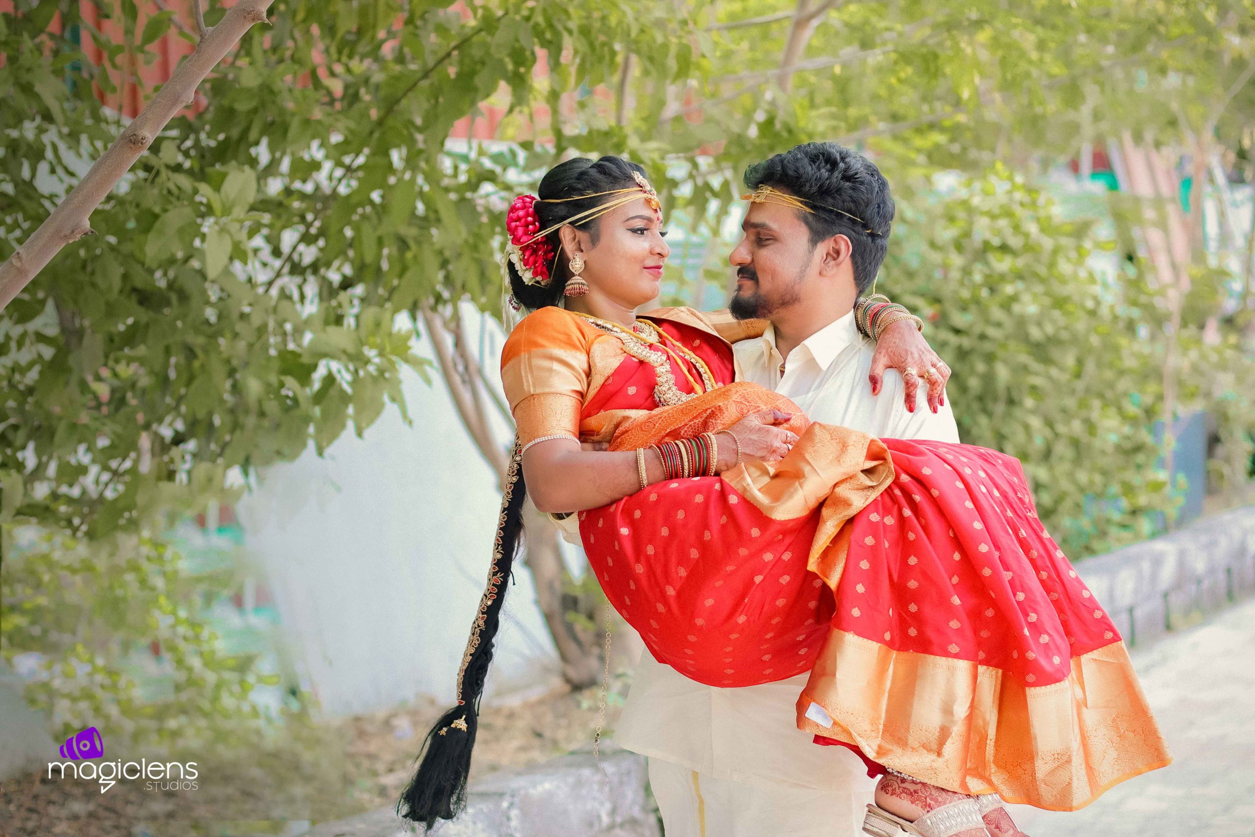 Wedding Poses For The South Indian Bride